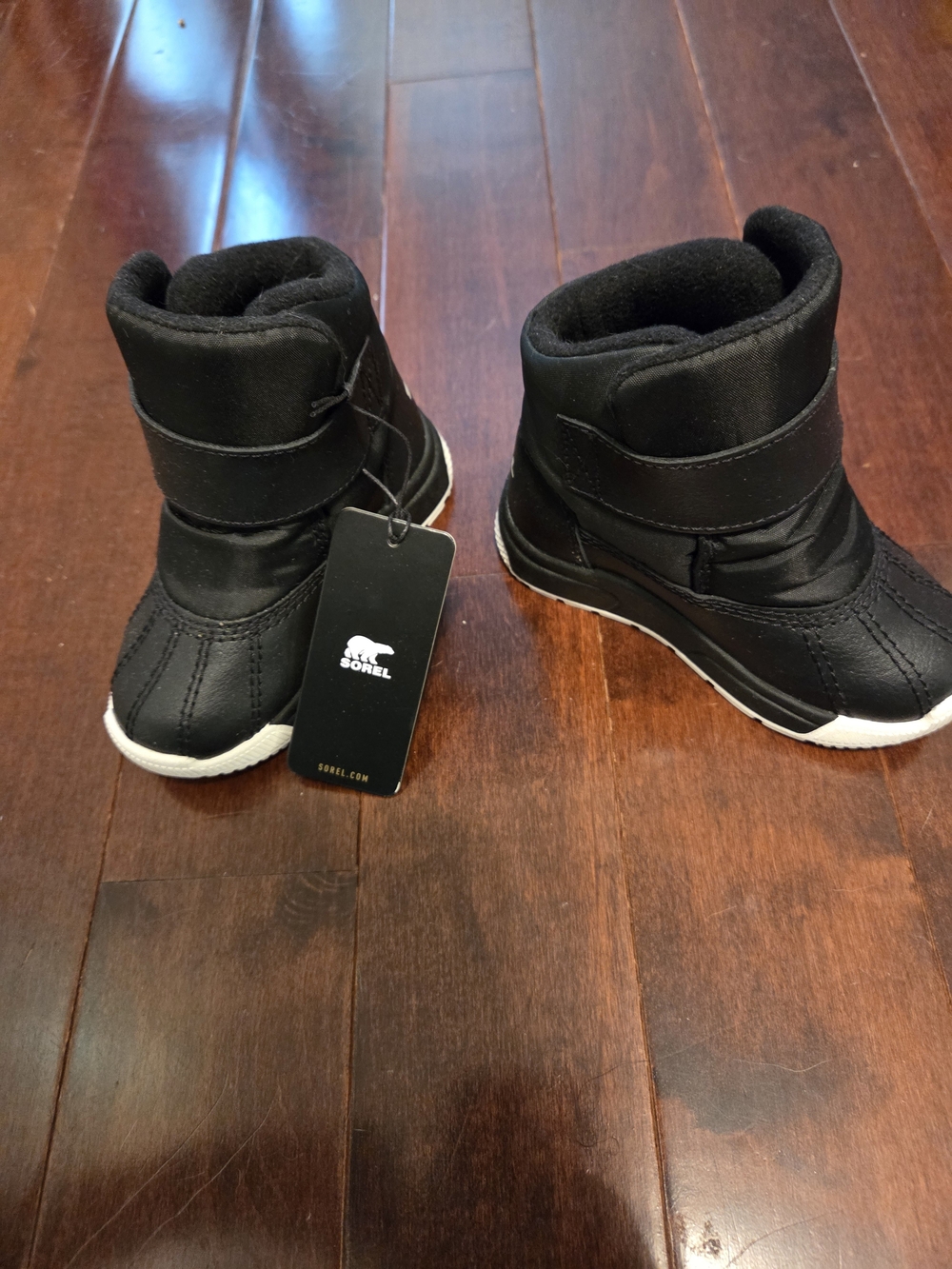 NWT Sorel Kids Black & White Toddler Snow Boots Sz. 6